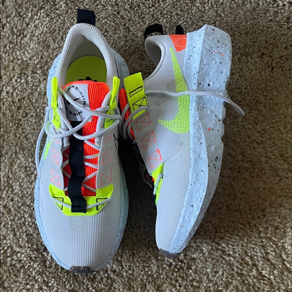Nike women’s  Sneakers NEVER WORN